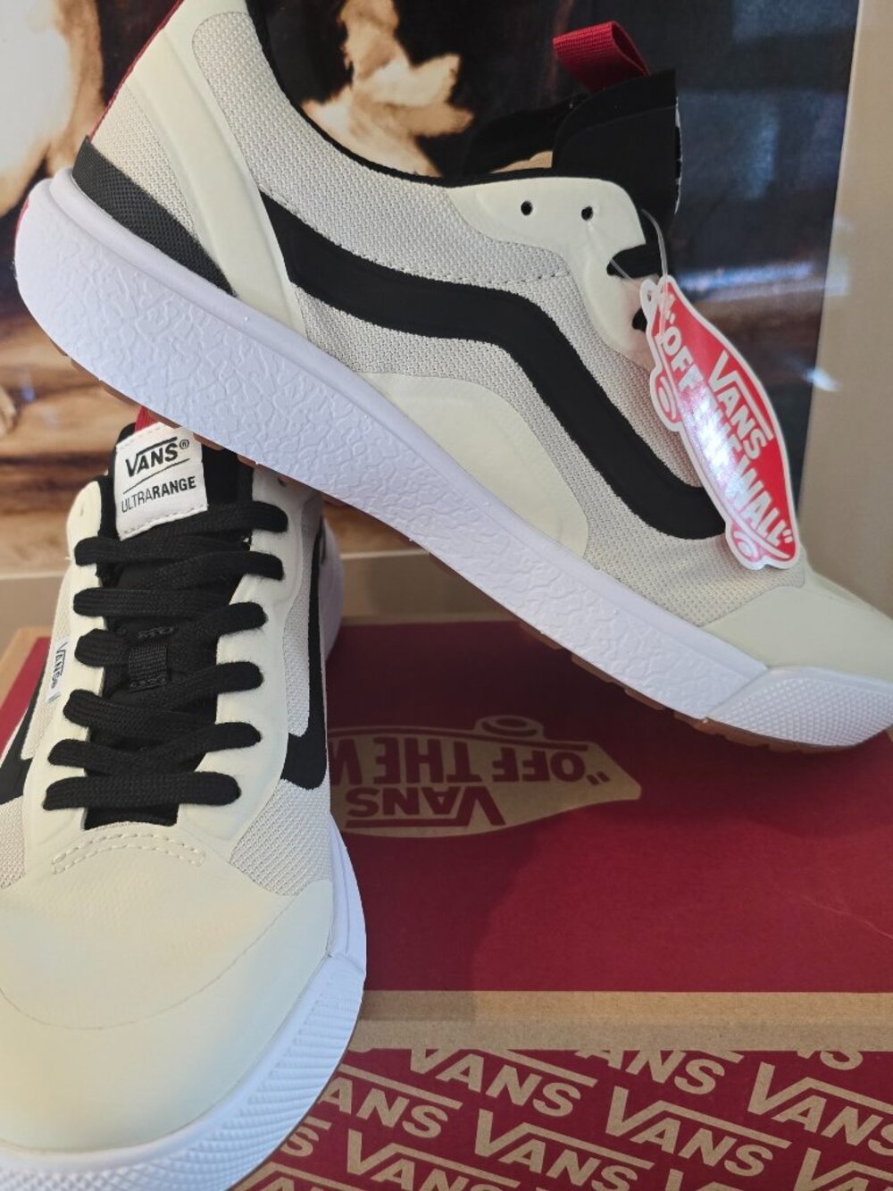 Vans Ultrarange Exo Bone White VN0A4U1KBWI Shoes Men's Sz 9 US Sneakers RARE NEW